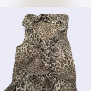 New York & Company Gray Leopard Print Top